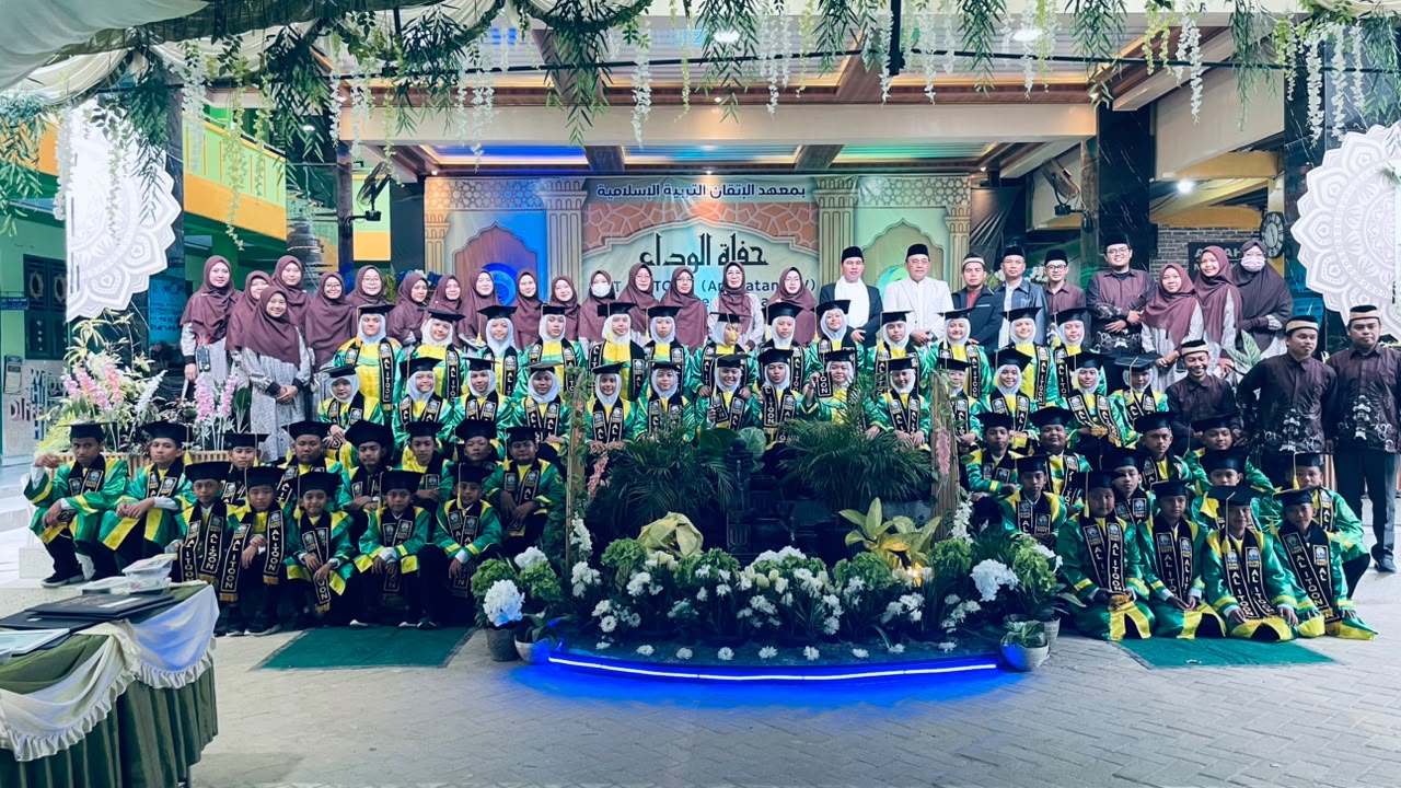 HAFLATUL WADA SDIT AL ITQON ANGKATAN XIV